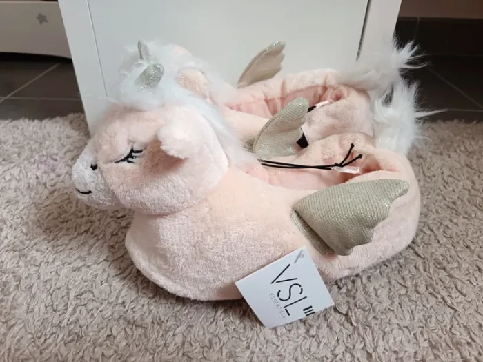 Chaussons Licorne tout doux 34 35 - photo numéro 2
