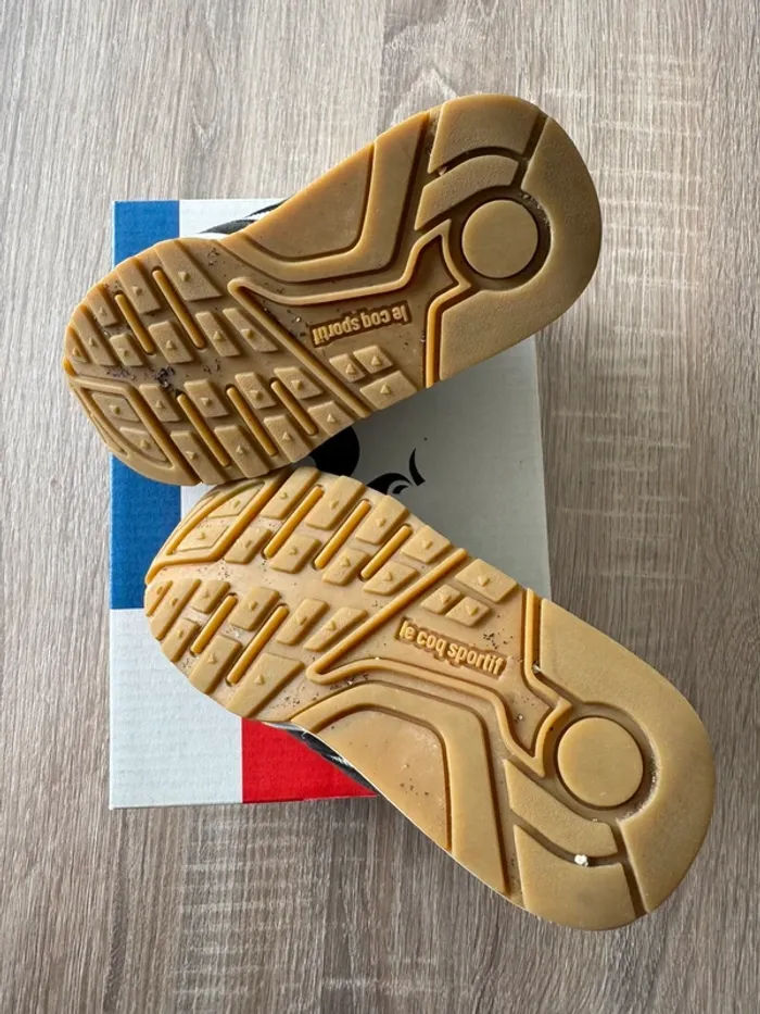 Baskets Le Coq Sportif T23 - photo numéro 4
