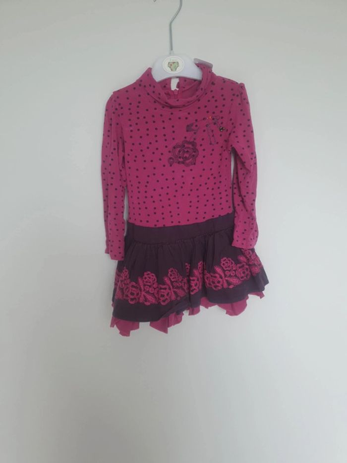 Robe manche longue rose a point violet broderie fleurs sur volant marese 2 ans