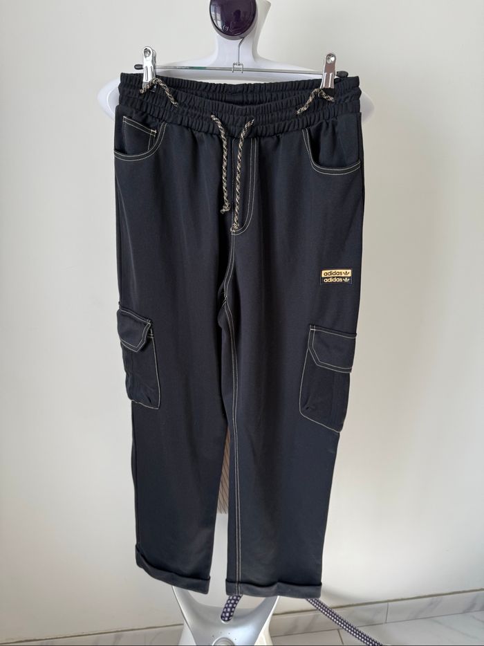 Jogging Adidas – Taille 40