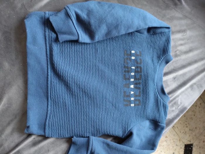 Pull taille 4 ans - photo numéro 2