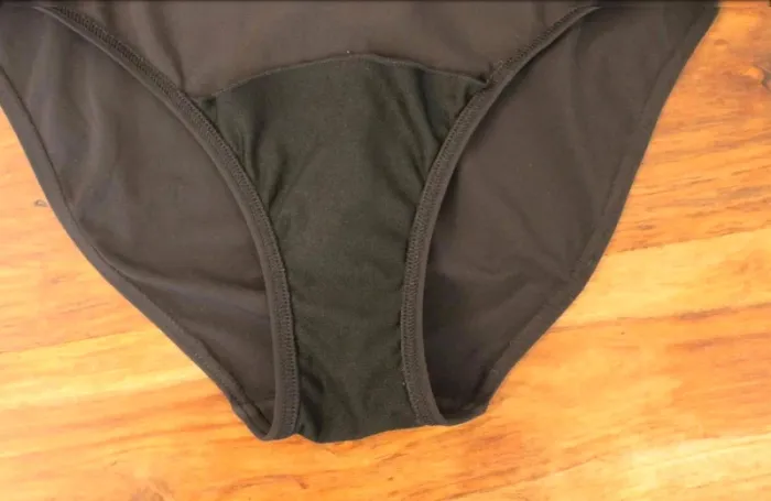 Maillot  de bain  noir - photo numéro 9