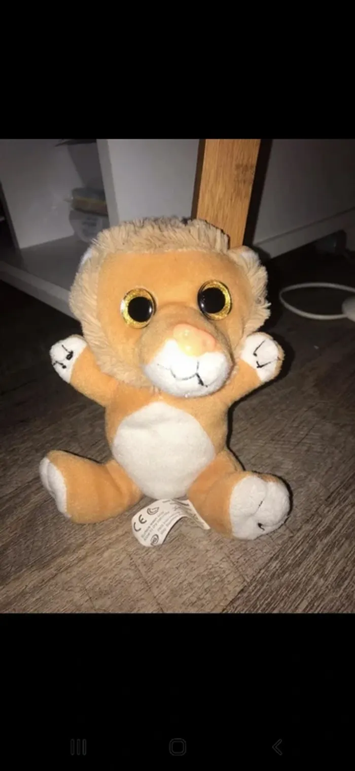 Peluche lion