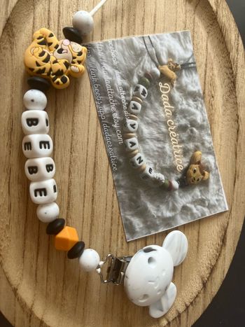 Attache tétine personnalisé tigroue