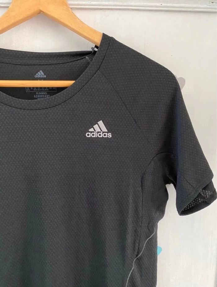 Tee-shirt adidas de sport - photo numéro 3