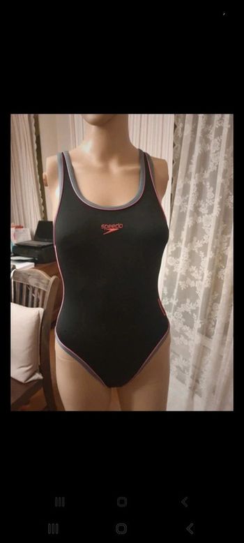 Jolie Maillot de bain noir Speedo fr 38