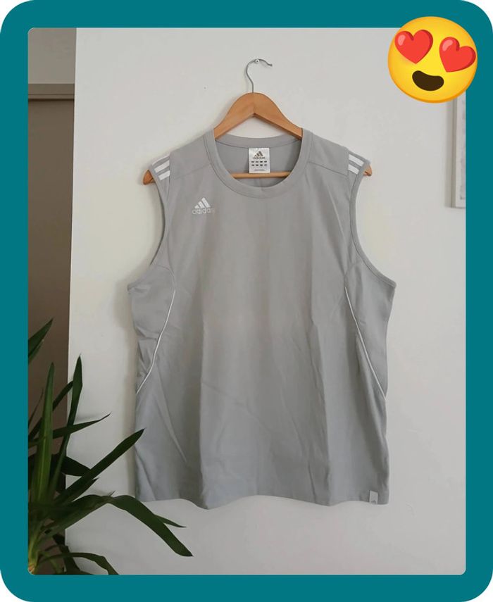 Tee-shirt d'été pour homme Adidas Taille L🌿🌈