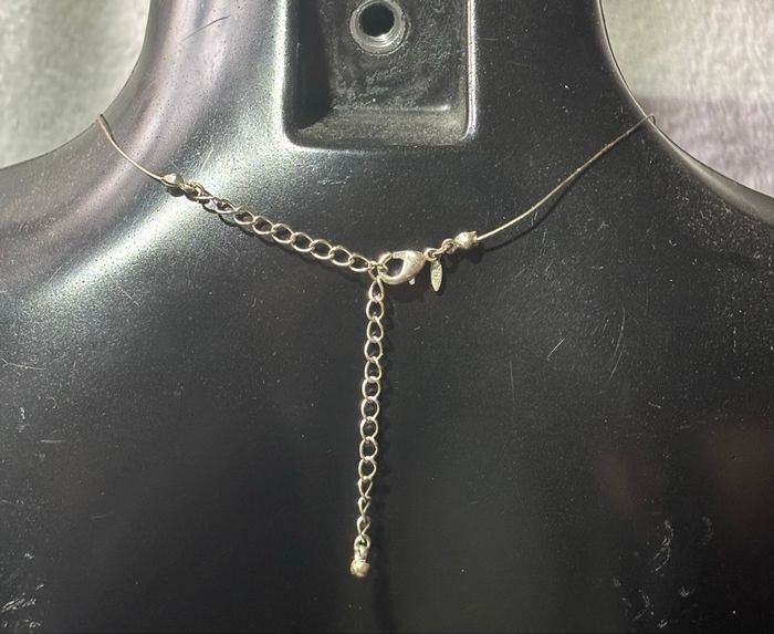 Collier argenté et vert en nacre d’ormeau – Éclat naturel 🌿✨ - photo numéro 4