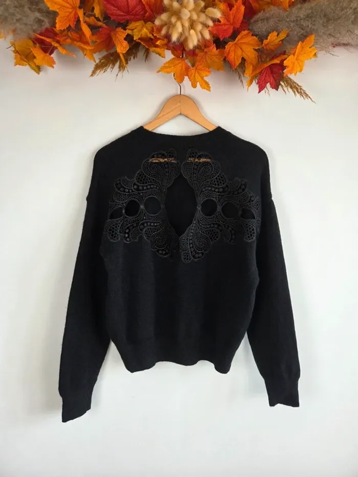 pull noir dos dentelle taille 38