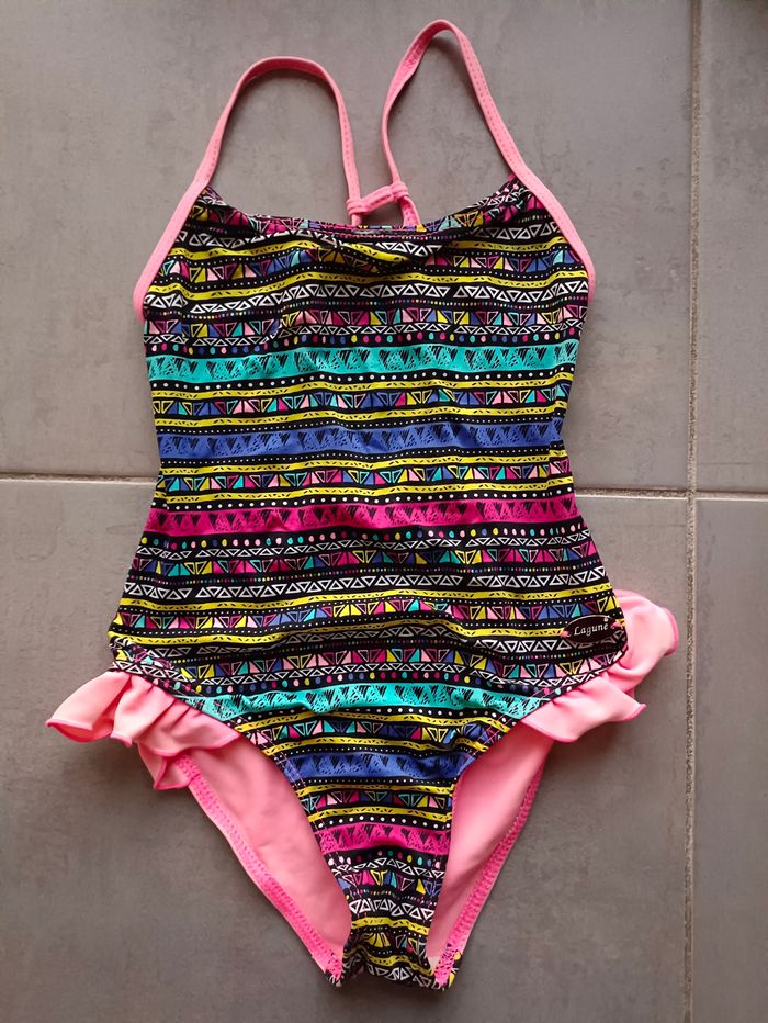 Gros lot de vêtements été fille en 5 ans - photo numéro 9