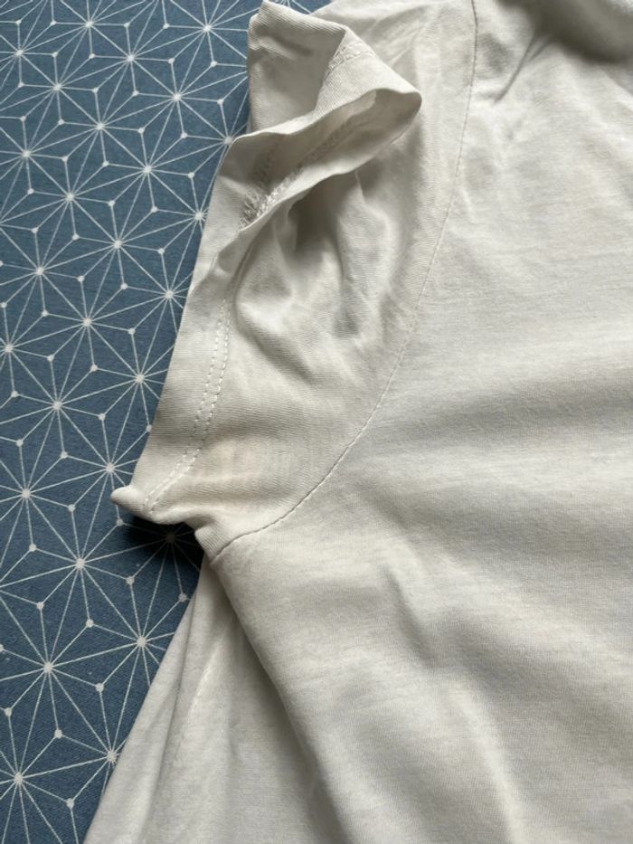 T shirt Levi’s femme taille M couleur blanc état satisfaisant - photo numéro 6