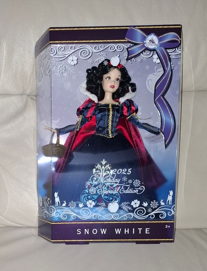 Poupée doll Blanche neige Snow white disney