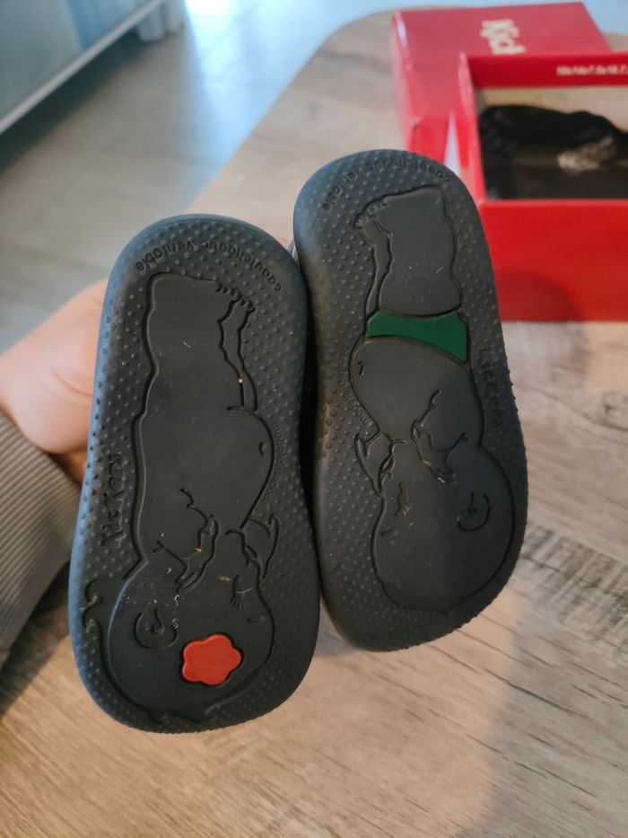 Chaussures Kickers bonbon taille 20 - photo numéro 6