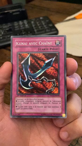 Carte Yu-Gi-Oh! : Kunai avec chaîne - TDGS-FR098