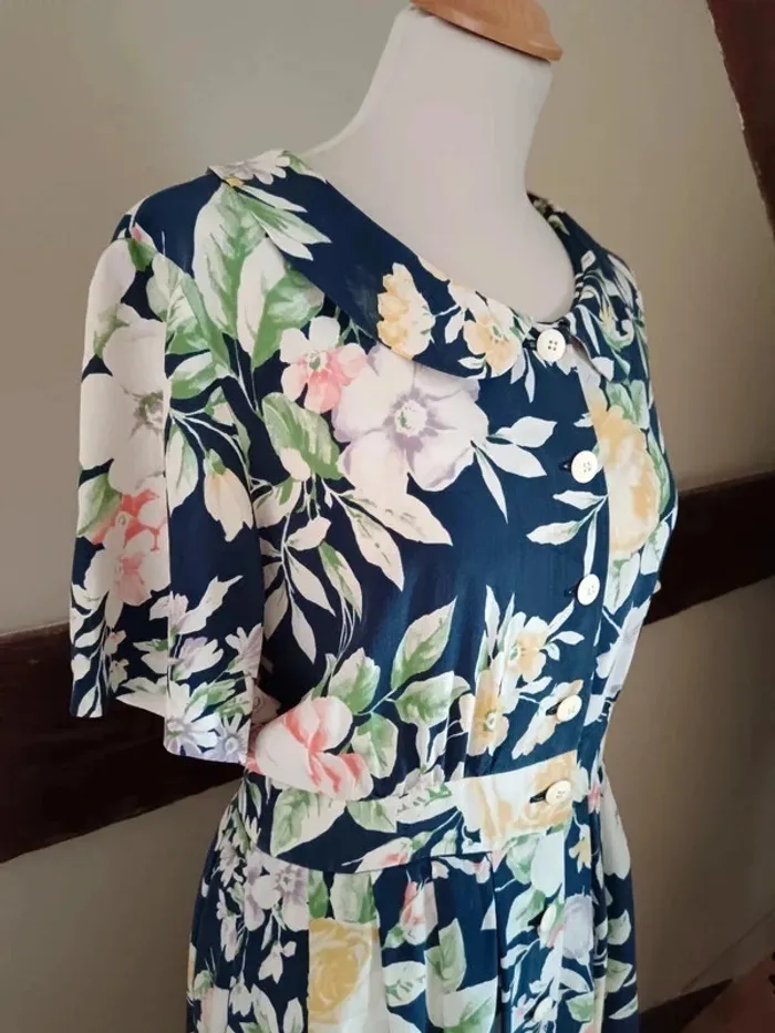 Robe fleurie bleu marine soie - photo numéro 4