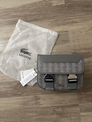 Sacoche Lacoste neuf gris 
