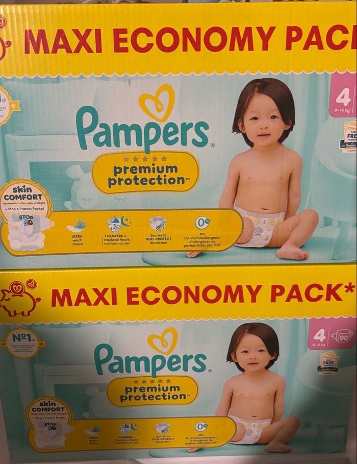 Couches Pampers premium protection taille 4 (lot de 2 cartons) neuf
