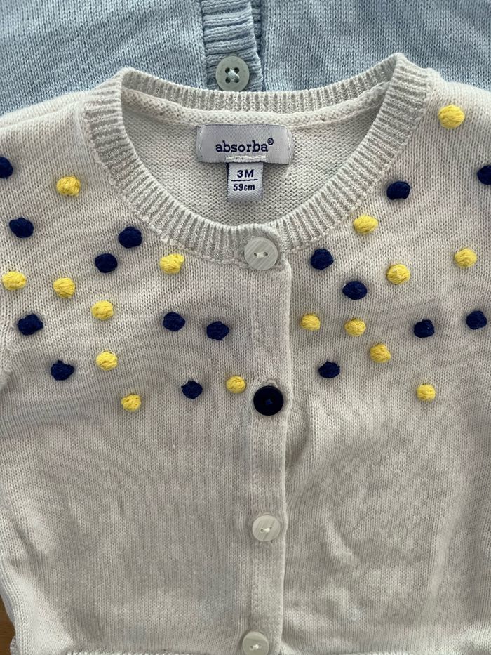 2 gilets neufs - photo numéro 2