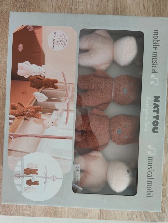 Mobile musical nattou Bonnie & suzie