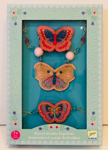NEUF DJ06672 Djeco bijoux brodés papillons coffret parure collier bracelet broche 6 ans lot SOP77