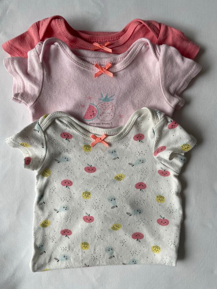 Lot de 3 bodies manches courtes fille 9 mois