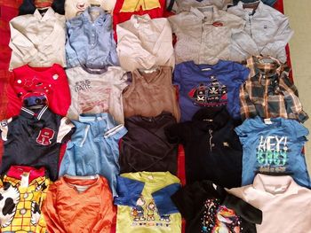 T-shirt,polo,25 en tout bonne état général 3 ans 