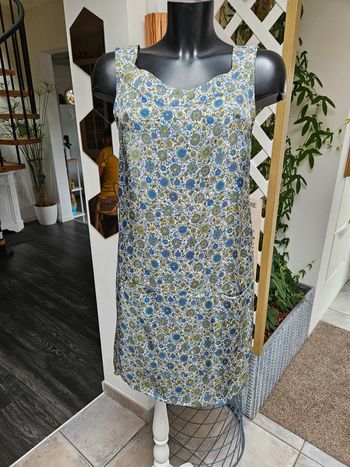 Zara robe légère taille L