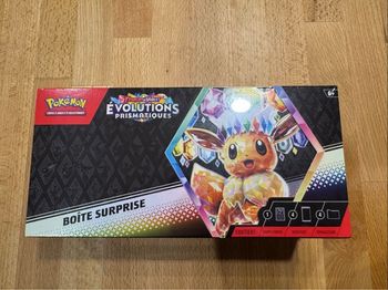 Pokémon coffret surprise évolution prismatique 8.5