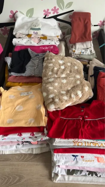 Lot vêtements 12 mois