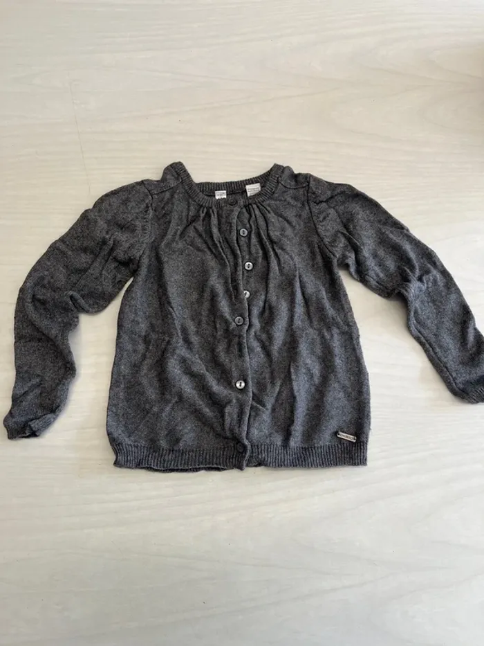 Gilet gris Okaïdi 2 ans