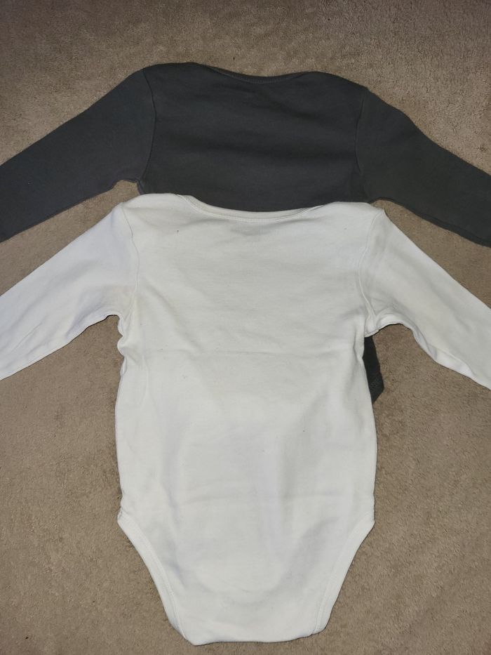 Bodys 12 mois - photo numéro 3