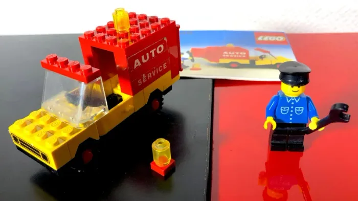 LEGO City n° 646 - Auto Service Truck - 100% complet, notice - photo numéro 2