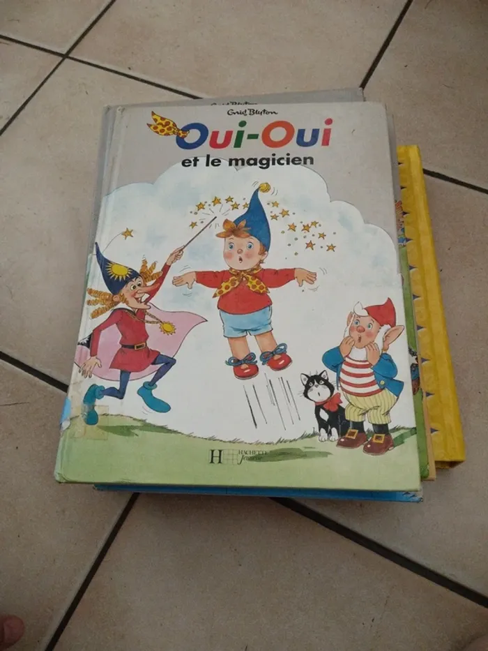 Lot livres oui-oui - photo numéro 13