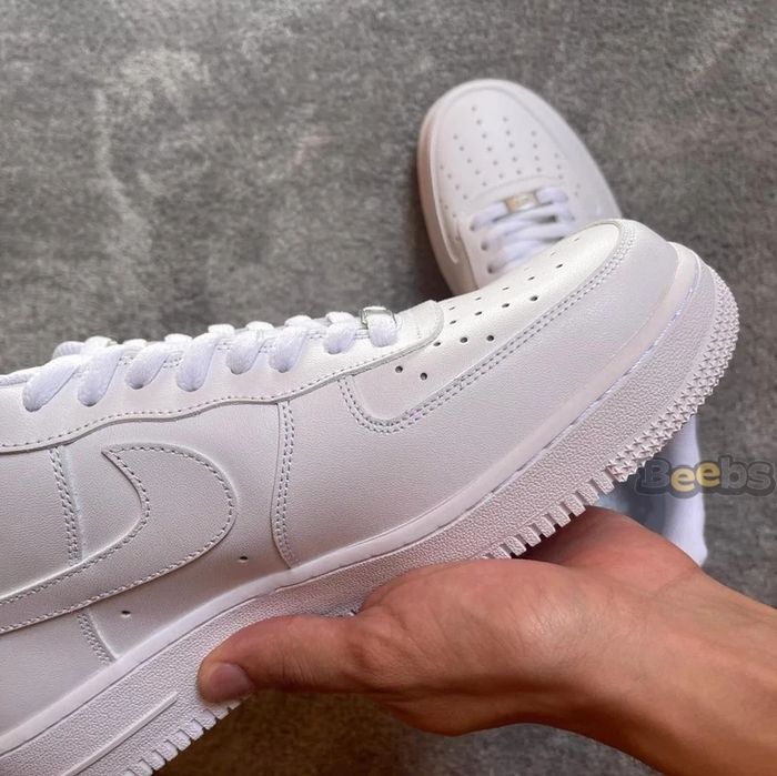 Nike Air Force 1 Low '07 White Taille 38 - photo numéro 2