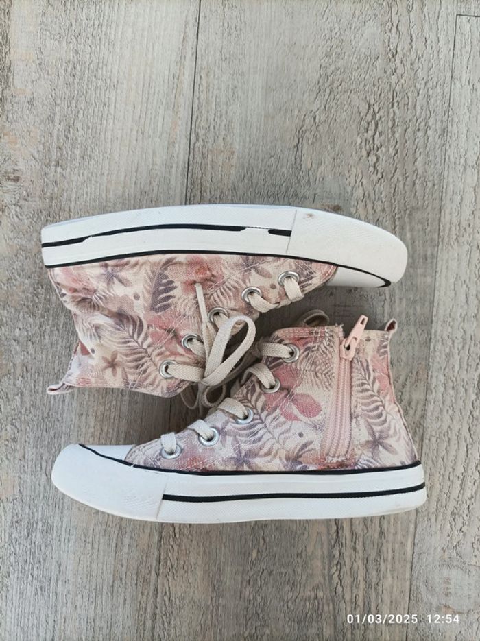 Baskets fleurs tropicales 28 - photo numéro 3