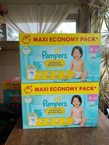 Couche taille 4 Pampers Premium protection : 180 couches