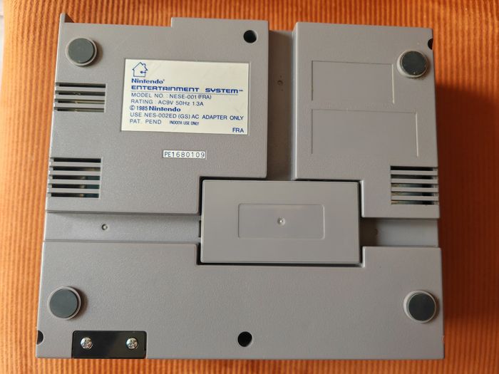 Nintendo nes entertainment system en boîte - photo numéro 9