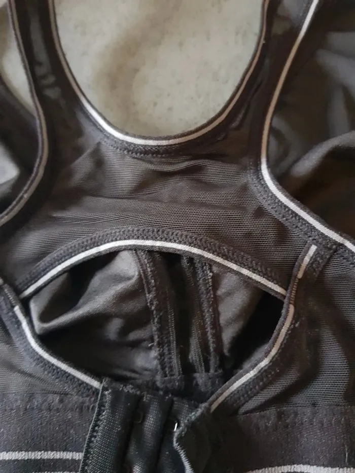 Brassière noir 90B - photo numéro 7