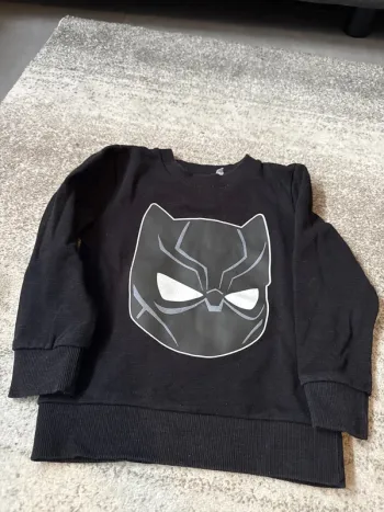 Sweat batman tres bonne etat taille 110