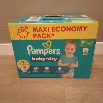Pampers baby dry taille 7(72 Couches)