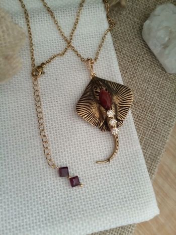 Collier raie avec Pierres semi précieuses