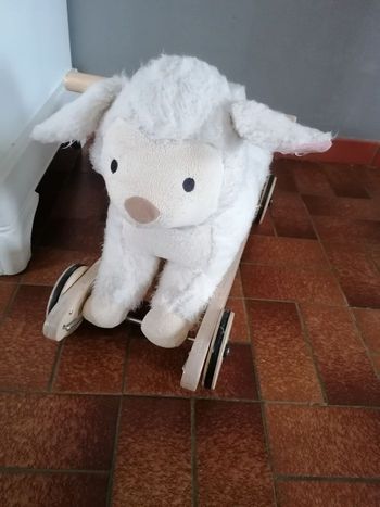 Mouton à bascule et trotteur vilac 