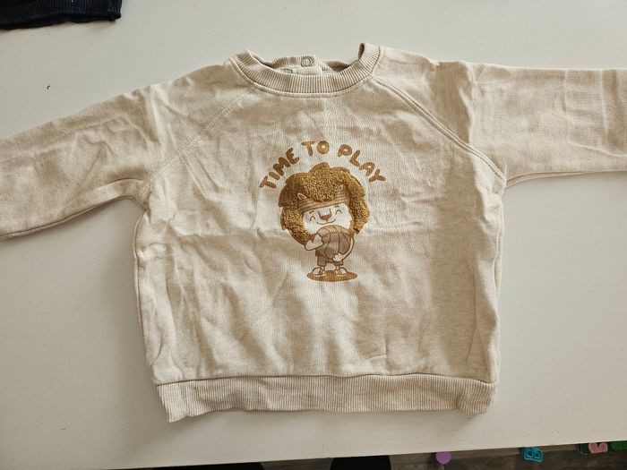 Pull kiabi six mois