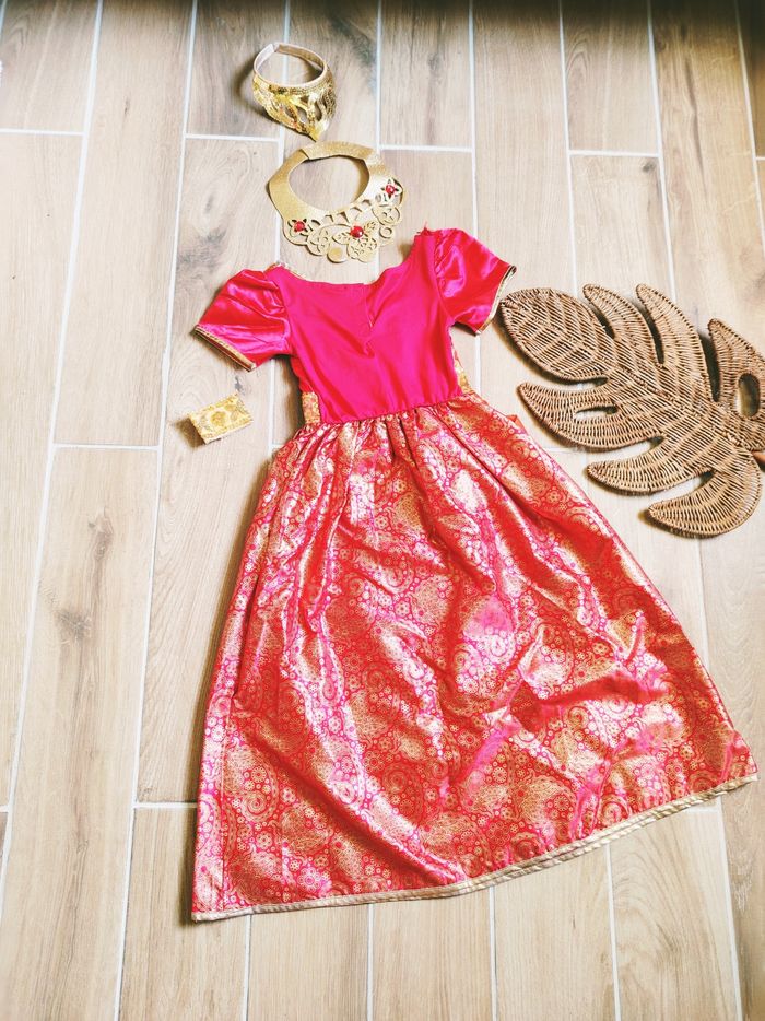 👸 Déguisement /costume robe de Princesse Cambodgienne marque Oxybul pour enfant - photo numéro 2