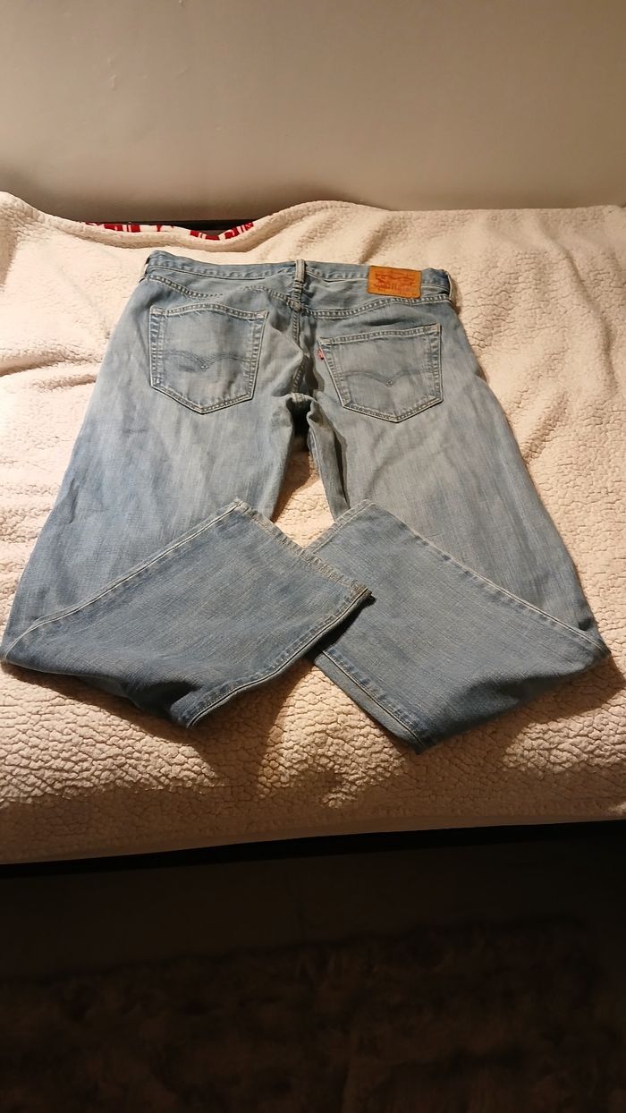 Jeans levis 501 en très très bon état - photo numéro 4