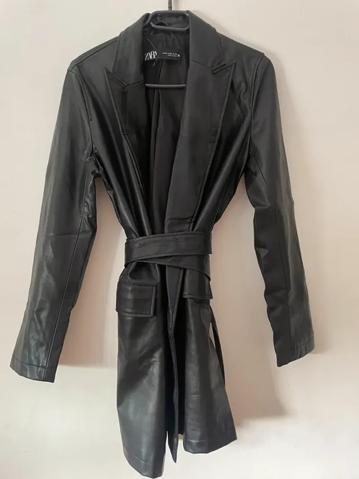 Zara Veste blazer mi-long en similicuir ceinturée taille XS - photo numéro 10