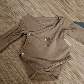 A vendre body 1 mois