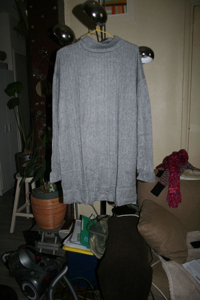 🌸Robe pull grise maille oversize Taille 38 Tendance2023 " Mango " 🌸 - photo numéro 2