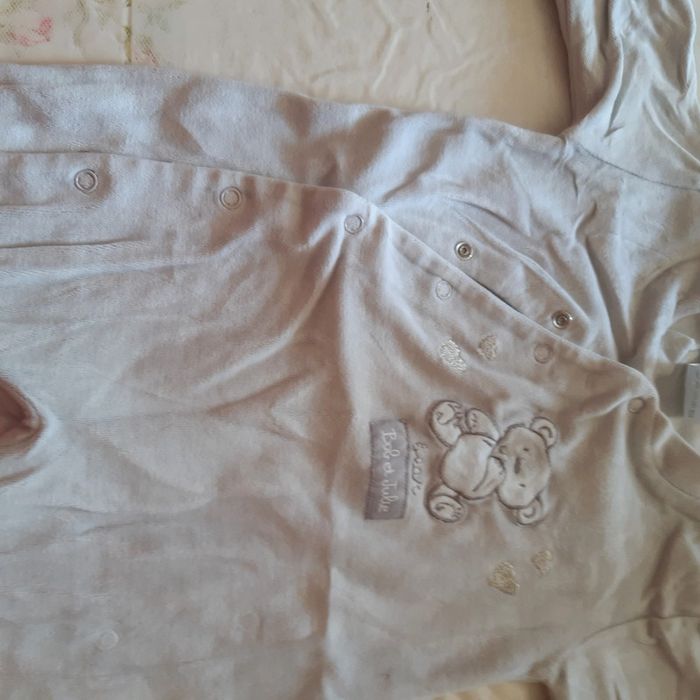 4 pyjamas 12 mois - photo numéro 7