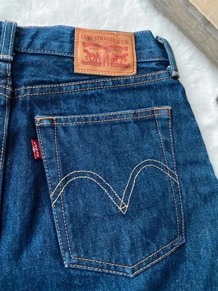 Jolie jupe en jean Levis xs - photo numéro 4